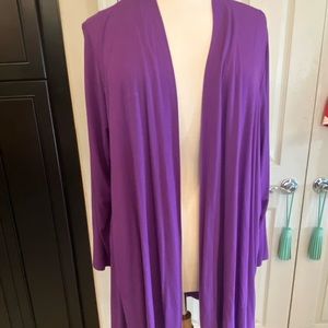 Beautiful Magenta Catherine’s size 3X 26/28 Cardigan